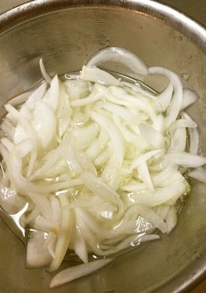 辛くなーい！サラダに玉葱の甘酢漬け-レシピのメイン写真