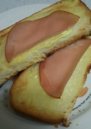 朝食に☆超簡単 ハムマヨトースト☆-レシピのメイン写真