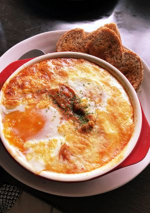 実は簡単カフェごはん！ベイクドエッグ-レシピのメイン写真