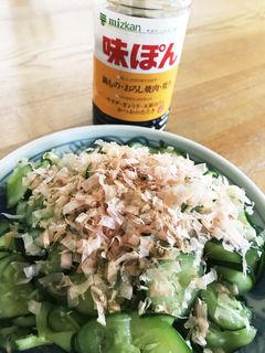 簡単副菜☆塩もみキュウリのおかかポン酢-レシピのメイン写真