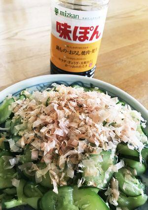 簡単副菜☆塩もみキュウリのおかかポン酢-レシピのメイン写真