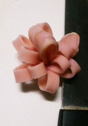 お弁当の隙間埋めに♪ハムのお花♡-レシピのメイン写真