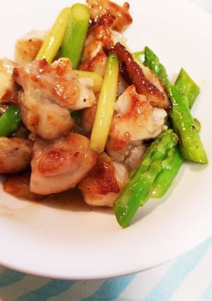 アスパラと鶏肉の塩味炒め♪︎-レシピのメイン写真