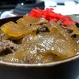 材料は鍋に入れるだけ!超簡単牛丼レシピ!