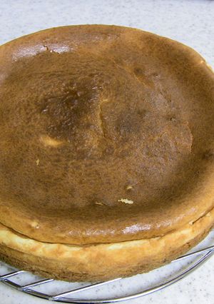 ミキサーで混ぜるだけベイクドチーズケーキ-レシピのメイン写真