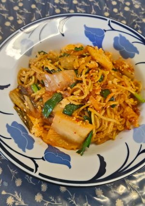スパイシーキムチ焼きそば🇰🇷🇯🇲🚀-レシピのメイン写真