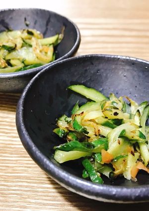 タタキ梅と胡瓜和え-レシピのメイン写真