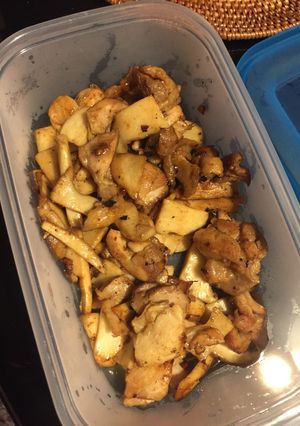 エリンギと鶏肉のニンニク炒め-レシピのメイン写真