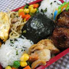 รูปของ お弁当おかず：肉団子