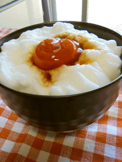 100円でおつり♪フワフワ玉子ごはん-レシピのメイン写真