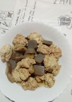 鶏ミンチの入った煮物。-レシピのメイン写真