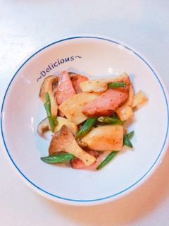 きのこと野菜とハムのチリパウダー炒め-レシピのメイン写真