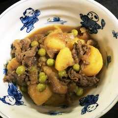 รูปของ 牛丼のリメイク♡超簡単おいしい肉じゃが