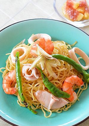 花椒オイルが香る海老とイカの塩焼きそば♪-レシピのメイン写真