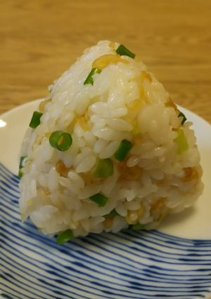 ☆オイスターソースで天かすおにぎり☆-レシピのメイン写真