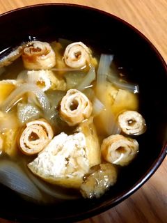 うずまき麩と油揚げのすまし汁-レシピのメイン写真