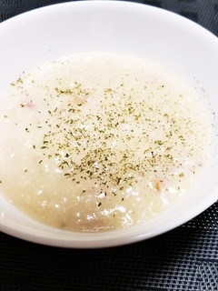 アーモンドとじゃいもの冷製スープ-レシピのメイン写真