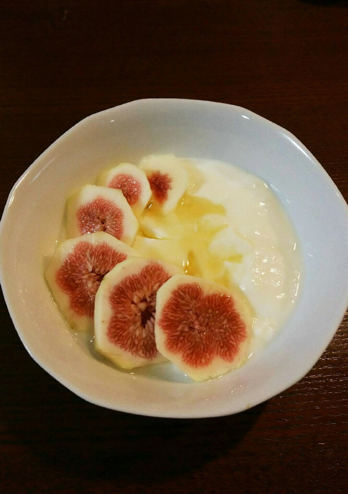 プレーンヨーグルト 無花果 はちみつ-レシピのメイン写真