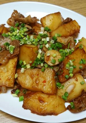 じゃが芋と豚肉のピリ辛こってり炒め♪-レシピのメイン写真