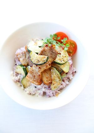 朝食やランチに、簡単丼【ベーコン丼】-レシピのメイン写真