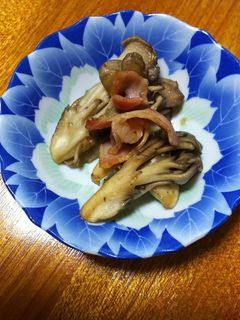 舞茸とベーコンのバター炒め-レシピのメイン写真