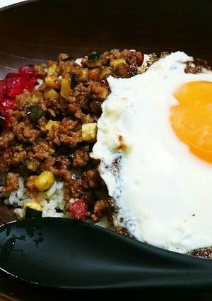 ☆甘辛旨い♪夏野菜と肉味噌ご飯☆-レシピのメイン写真