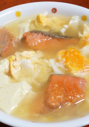 簡単からのヤバうま!鮭と豆腐の卵スープ★-レシピのメイン写真