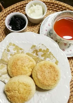 黄金比律で作る生クリームスコーン♪-レシピのメイン写真