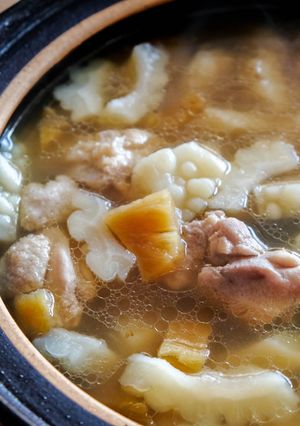 台湾電鍋パイナップル白ゴーヤー鶏肉スープ-レシピのメイン写真