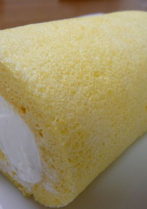 ふわっふわ♪しっとり♪ロールケーキ-レシピのメイン写真