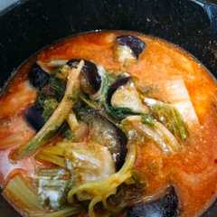 รูปของ なすとセロリのトマトヨーグルト煮込み