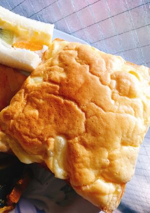 スフレオムレツトースト-レシピのメイン写真