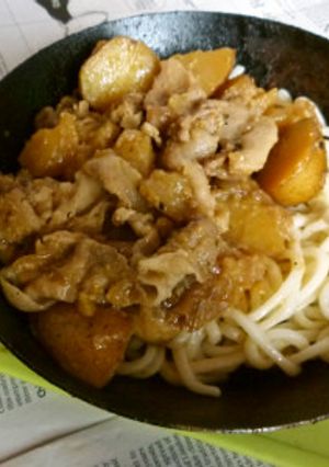 肉じゃがの残りで焼きうどん-レシピのメイン写真