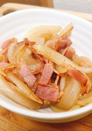 玉ねぎとベーコンのコンソメ炒め-レシピのメイン写真