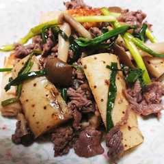 รูปของ 牛肉と長芋、小ネギのオイスター炒め♪