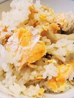 【簡単楽旨】鮭ときのこの炊き込みご飯-レシピのメイン写真