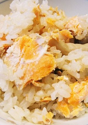 【簡単楽旨】鮭ときのこの炊き込みご飯-レシピのメイン写真
