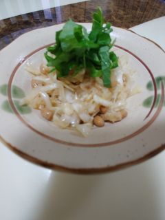 塩もみキャベツの梅肉納豆和え-レシピのメイン写真