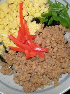 カラフルねぇ~☆3色丼!アレンジ可能です-レシピのメイン写真
