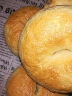 かぼちゃ餡入り♪もっちりベーグル-レシピのメイン写真