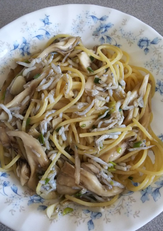 しらすとまいたけの和風ペペロンチーノ-レシピのメイン写真