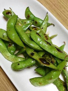 お手軽(。→∀←。)美味❢焼き枝豆~♡-レシピのメイン写真