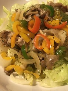 豚肉&4色ピーマンの甘辛醤油バター炒め-レシピのメイン写真