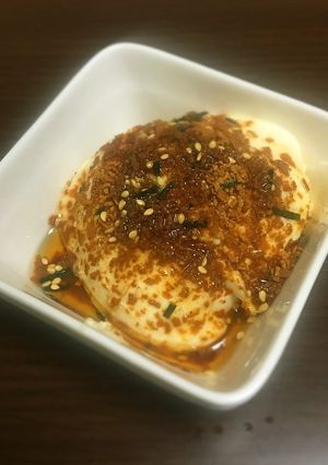 ふりかけとごま油で冷奴-レシピのメイン写真