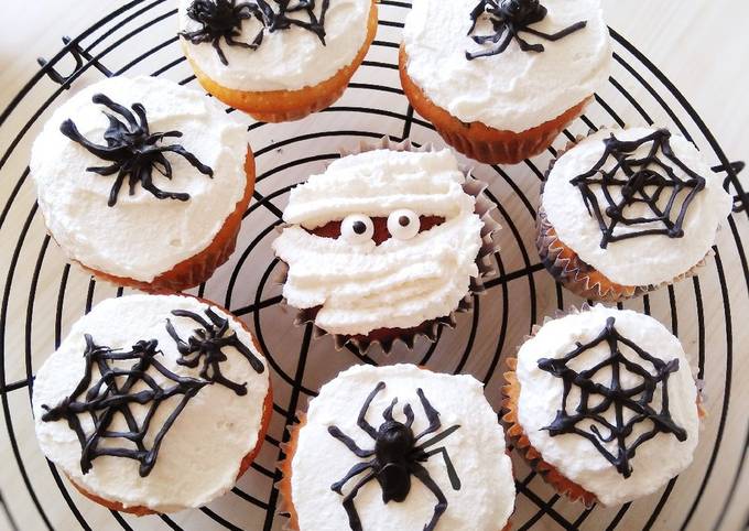 スパイダーカップケーキ ハロウィンに☆ by ak33892 【クックパッド】 簡単おいしいみんなのレシピが392万品