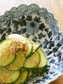 簡単!茹でズッキーニの胡麻酢和え-レシピのメイン写真