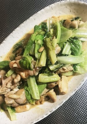 簡単、鶏肉とロメインレタスのマヨポン炒め-レシピのメイン写真