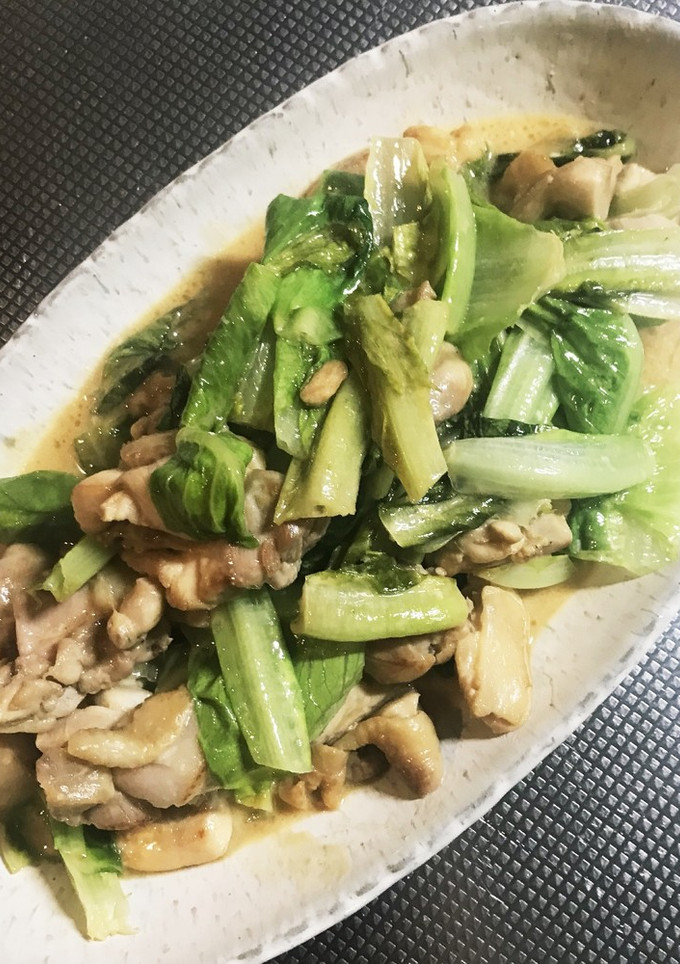 簡単、鶏肉とロメインレタスのマヨポン炒め-レシピのメイン写真