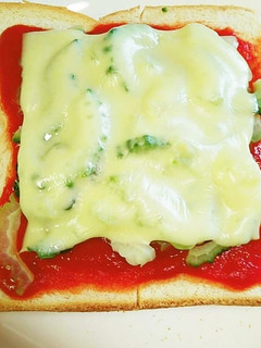 ゴーヤ・チーズトースト-レシピのメイン写真