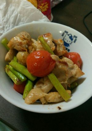 鶏トマトアスパラのオリーブオイル炒め-レシピのメイン写真